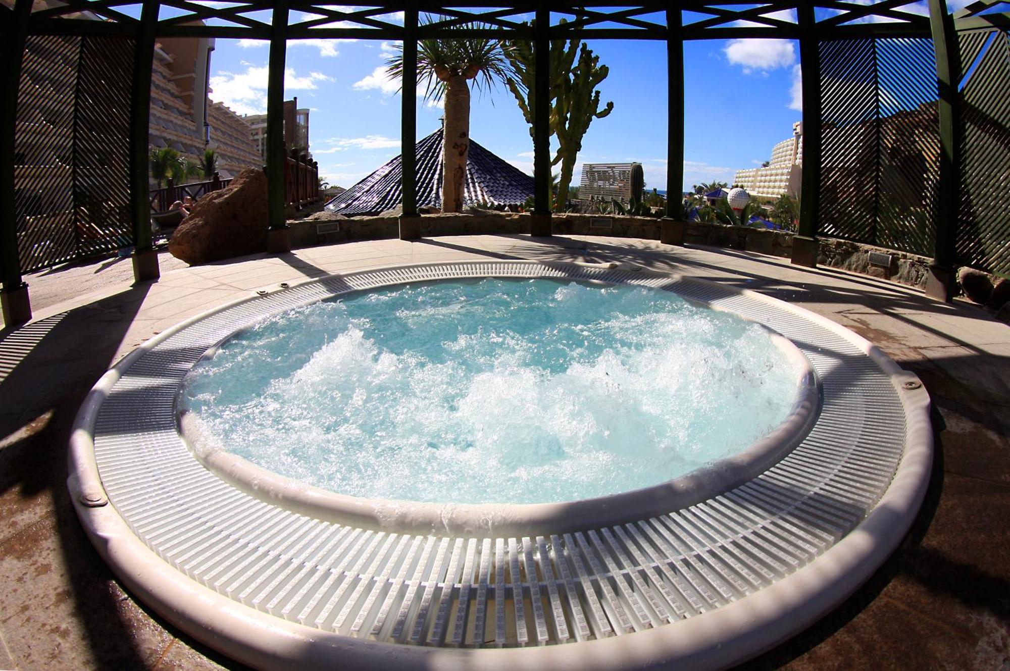 Hotel Livvo Lago Taurito & Aquapark المظهر الخارجي الصورة